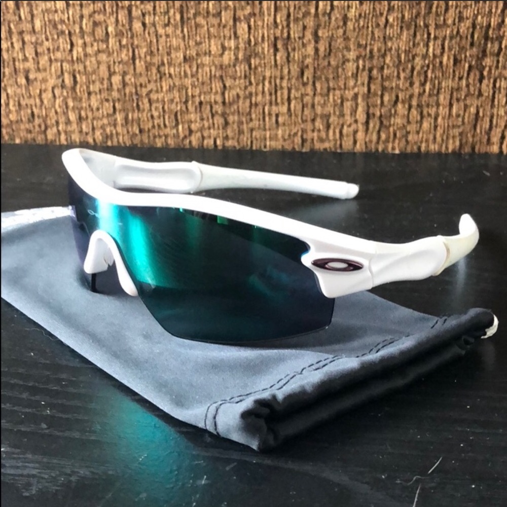 Men’s Oakley Sunglasses